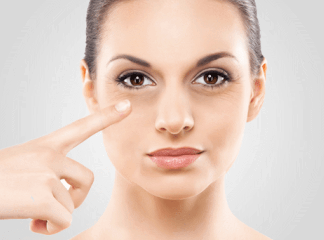 How to Apply Under Eye Concealer